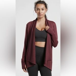 Athleta Pranayama Wrap in Decadent Chocolate Size XL